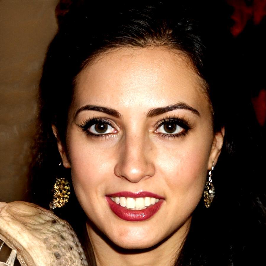 Portrait d'Anaïs Delorme, experte en relation client